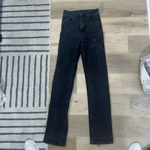 Women's Black High-Waisted Jeans